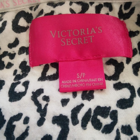Victoria Secret Pajama Top- Leopard Print - Size S - Picture 2 of 7
